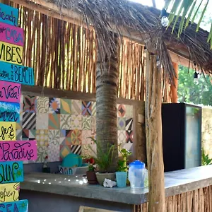 hostal-la-malinche.allrivieramayahotels.com/